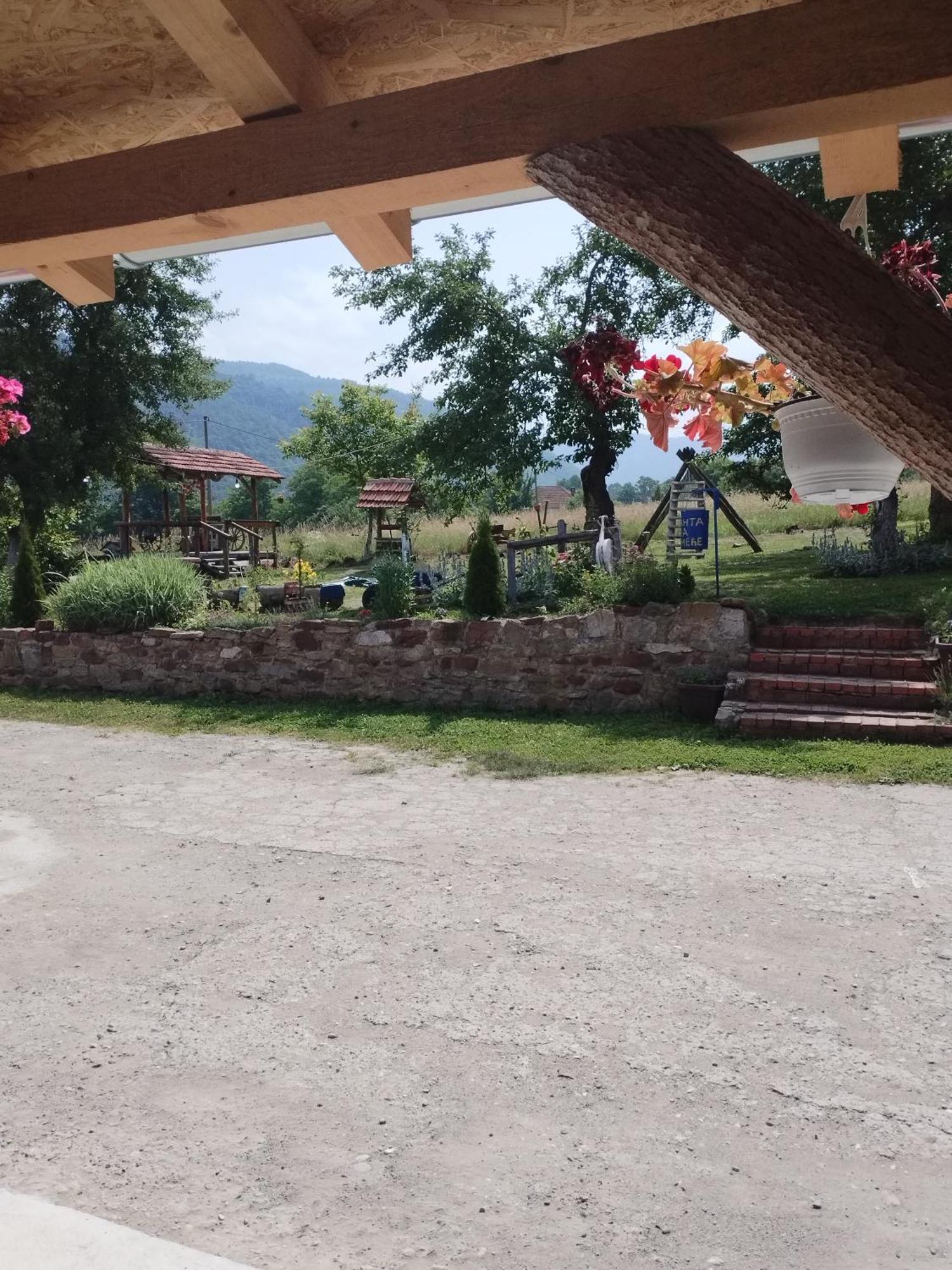 Etno Konak Angela-Srbija Hotel Kalna Bagian luar foto